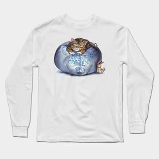 Cat Sleeping on Seal Pillow Long Sleeve T-Shirt